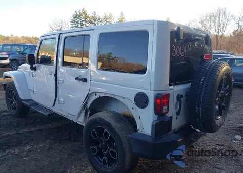 2017 Jeep Wrangler Unlimited Smoky Mountain 4X4 from USA, damaged, VIN 1C4BJWEG0HL708970